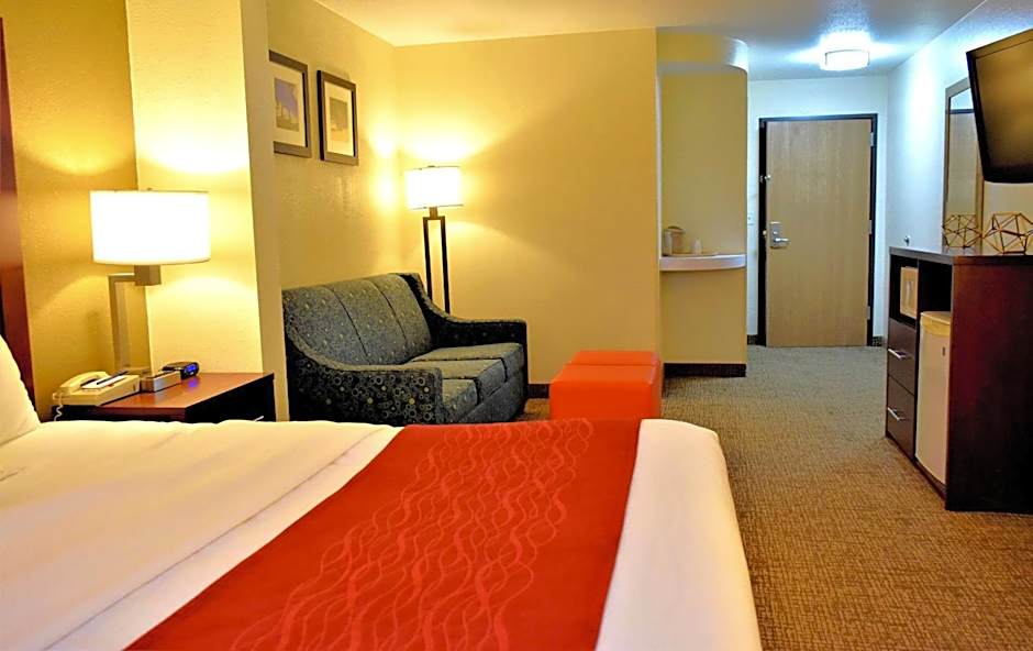 Comfort Inn & Suites Greenville I-70