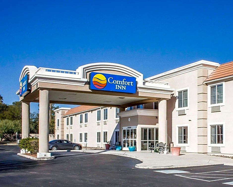 Comfort Inn Green Valley I-19