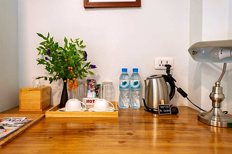 Maneeya Park Residence