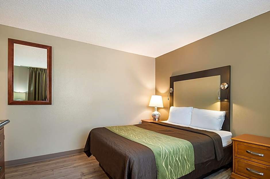 Rodeway Inn & Suites Portland West - Beaverton