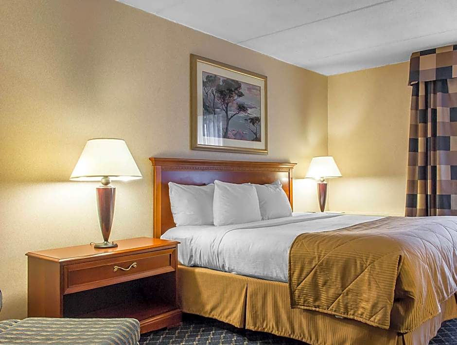 Clarion Hotel & Conference Center