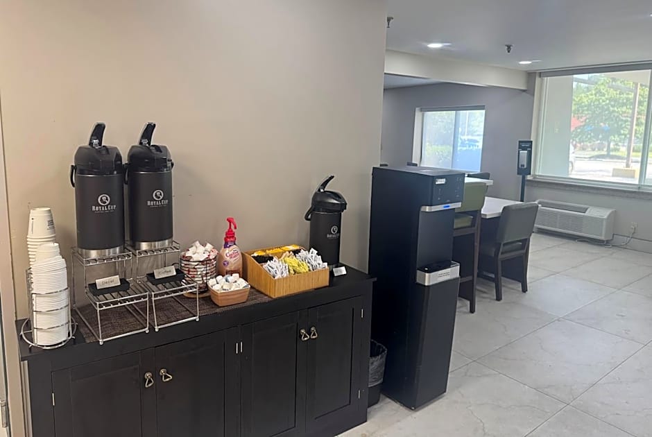 La Quinta Inn & Suites by Wyndham Auburn Worcester