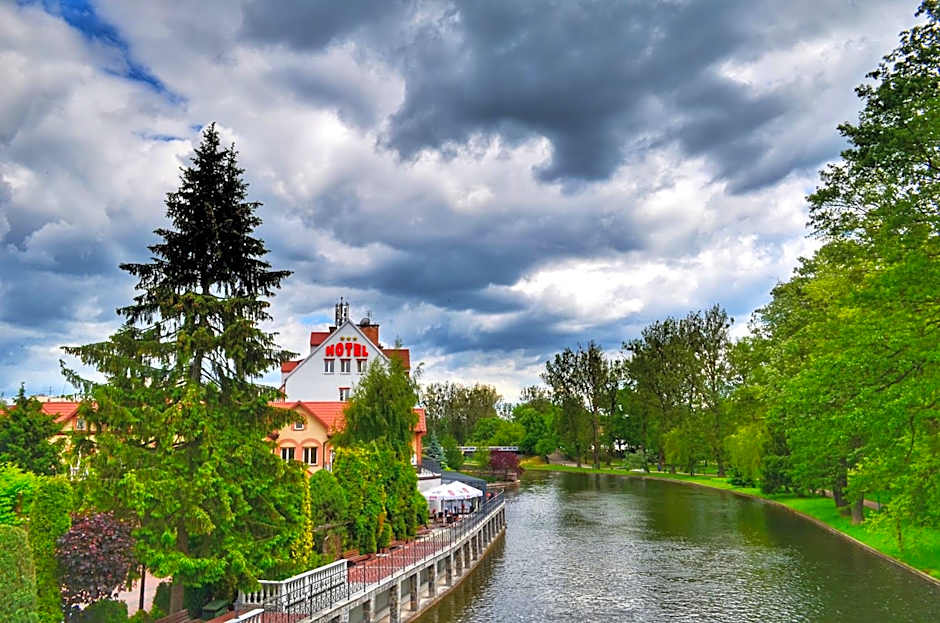 Hotel Nad Pisą