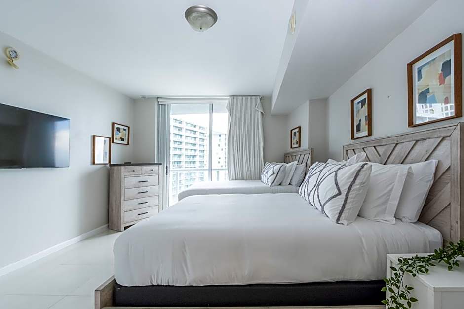 Limited time Deal 1BR 1BATH Located at ICON Brickell