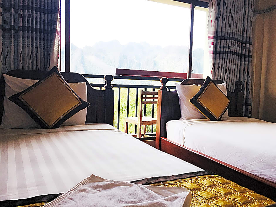 Mountain View Riverside Boutique Hotel