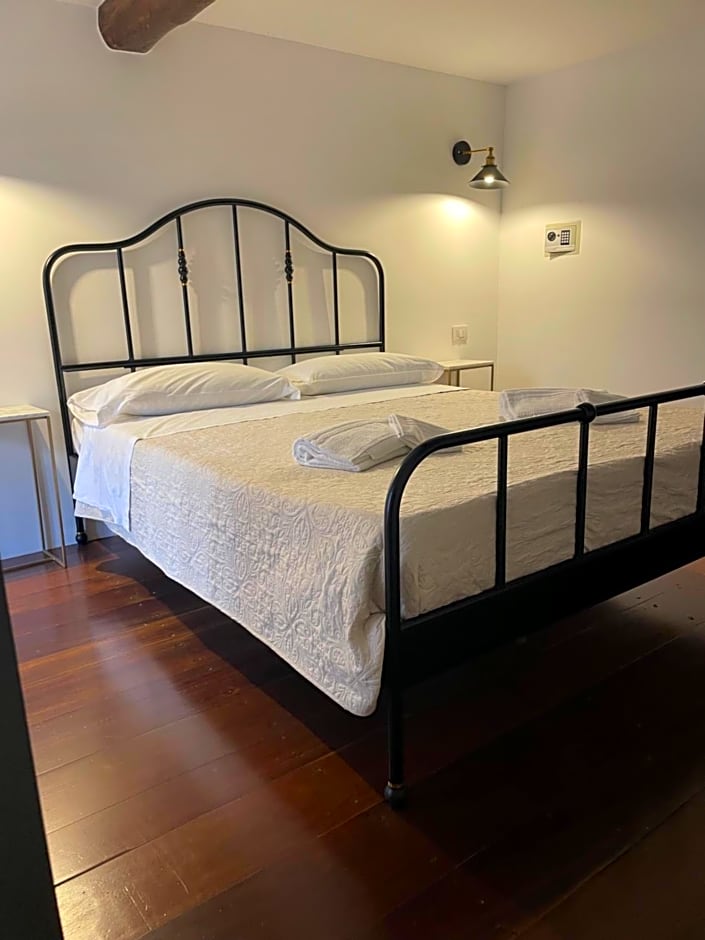 B&B Faraglione