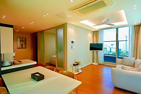 Pool & Spa in Rooftop