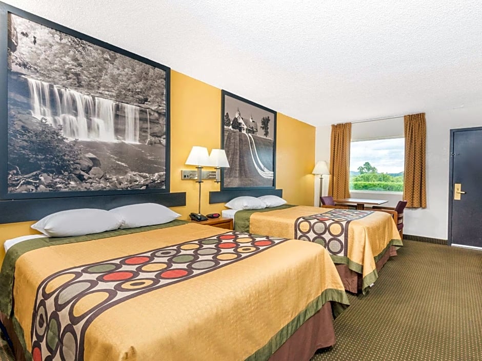 Super 8 By Wyndham Williamsburg