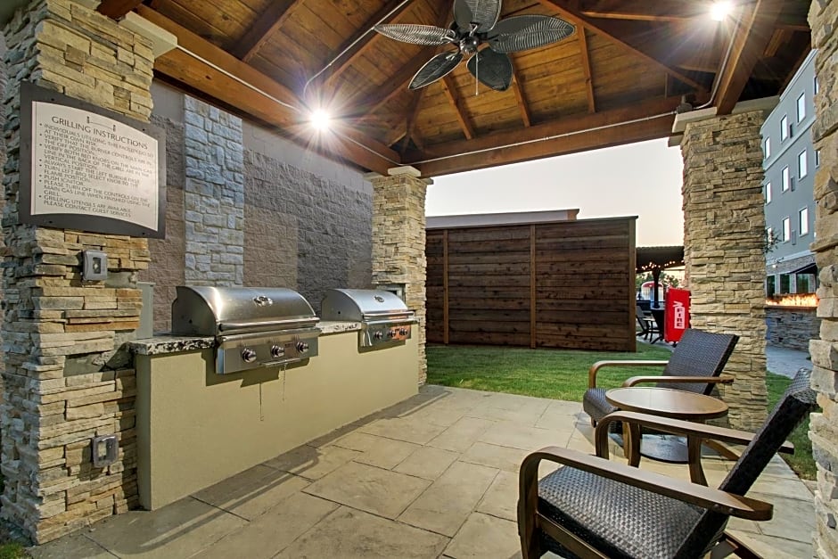 Staybridge Suites The Colony - Frisco By IHG