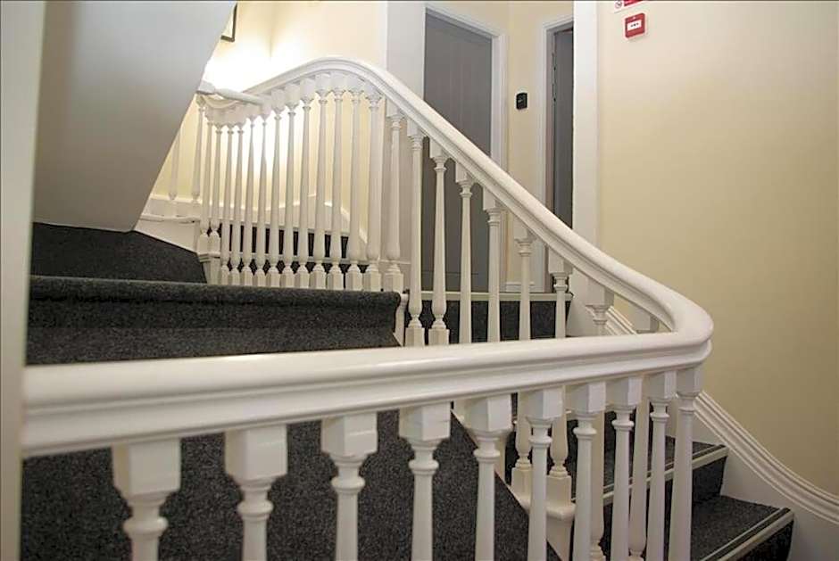 Market Place Serviced Apartments, Leek