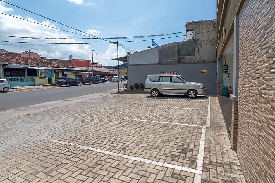 RedDoorz @ Hotel Griya Gatsu Lampung