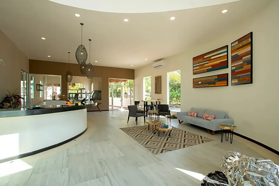 Casa Kaoba Hotel & Suites