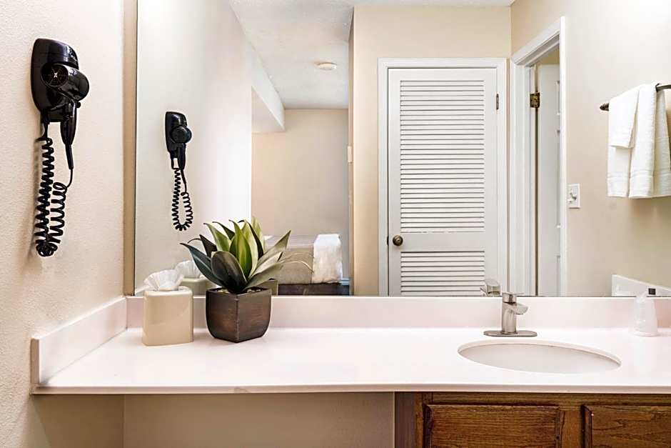 Chase Suite El Paso