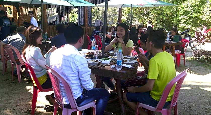 Soe Ko Ko Beach House & Restaurant