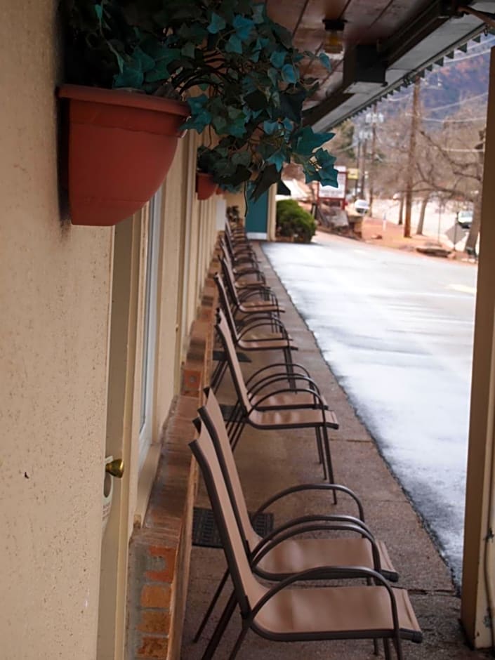 Eagle Motel