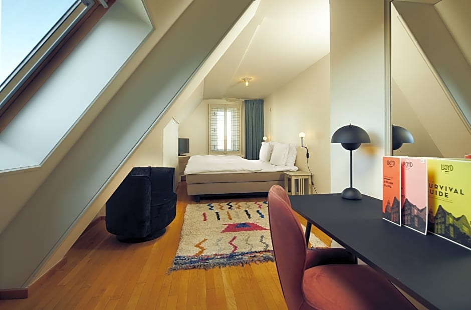 Lloyd Hotel