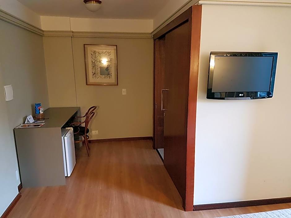 Alta Reggia Plaza Hotel