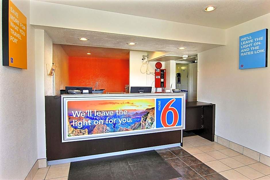 Motel 6-Kingsville, TX