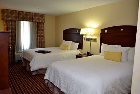 Queen Room with Two Queen Beds - Mobility and Hearing Access/Non-Smoking
