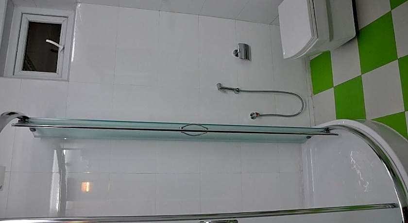 Hotel Astoria Residency