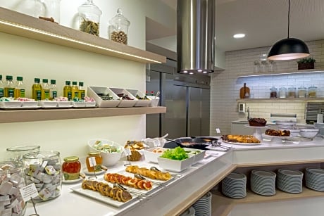 Suite (2 Adults + 2 Child up to 12 years)