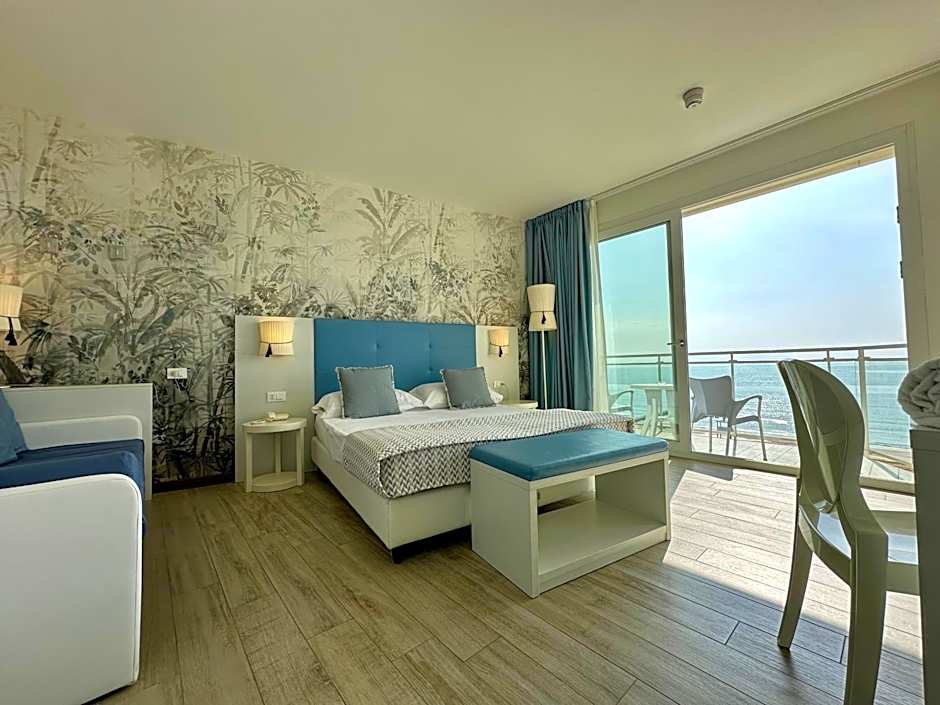 Hotel Nizza Frontemare Superior 3 Stelle