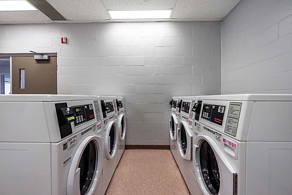 Residence & Conference Centre - Niagara-on-the-Lake