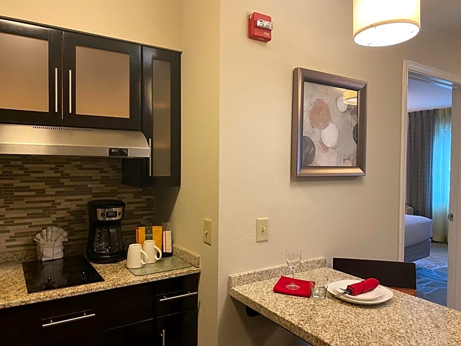 Staybridge Suites Syracuse Liverpool By IHG