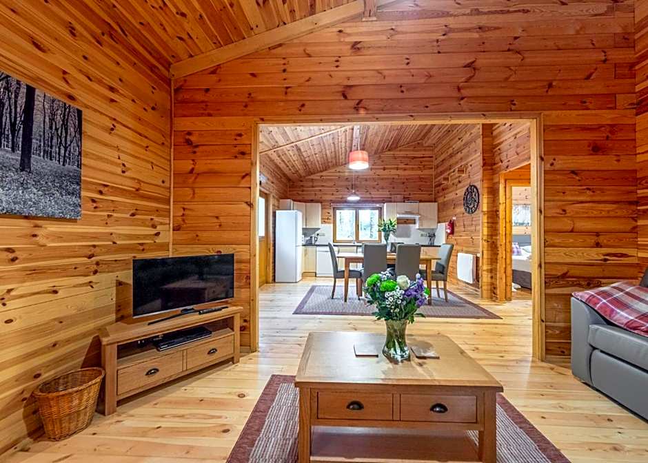 Woodland Park Lodges