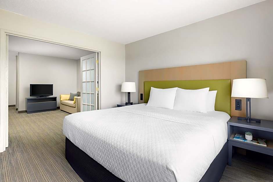 Country Inn & Suites by Radisson, Big Flats (Elmira), NY