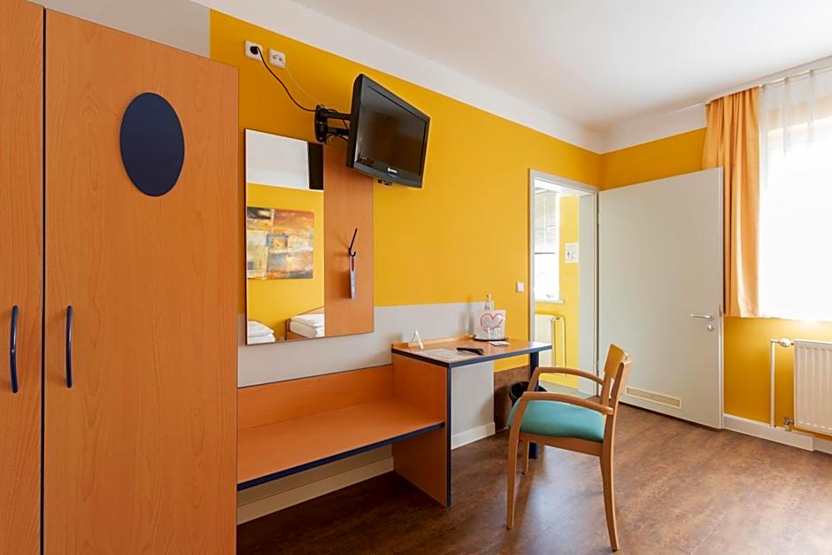 Hotel Mit-Mensch