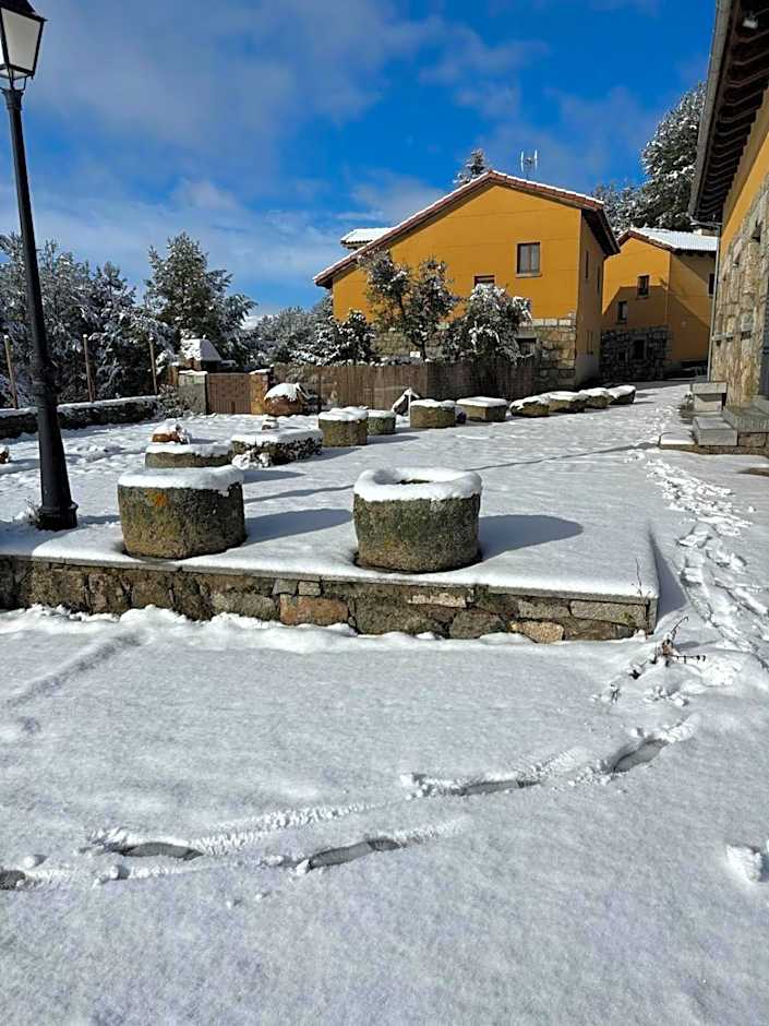 ALTOGREDOS Hotel Rural y apartamentos turísticos