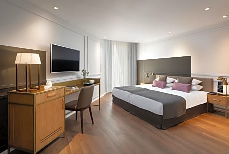 Deluxe Twin Room with Pool View