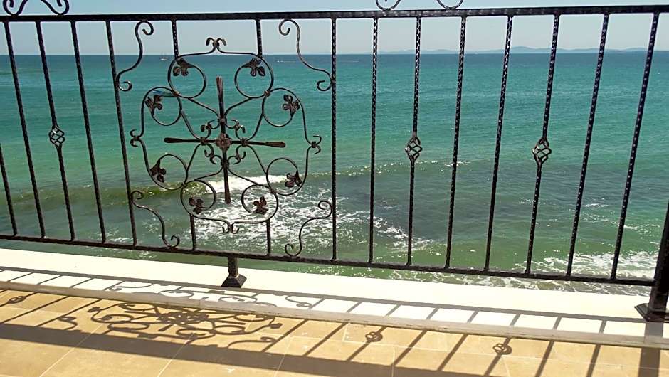 Akrotiria Beach Apart Complex