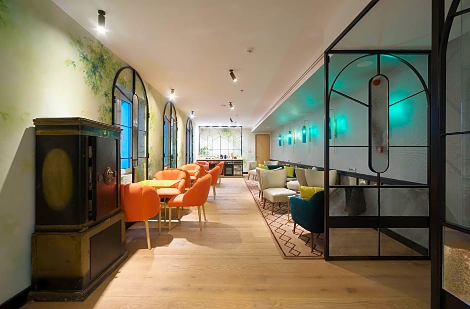 ICON Casona 1900 by Petit Palace