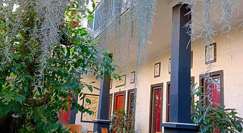 Double N Guest House