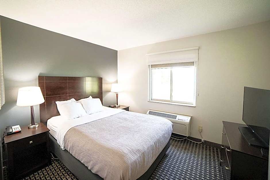 Quality Inn & Suites Watertown