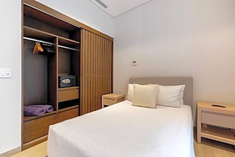 Three-Bedroom Deluxe Apartment