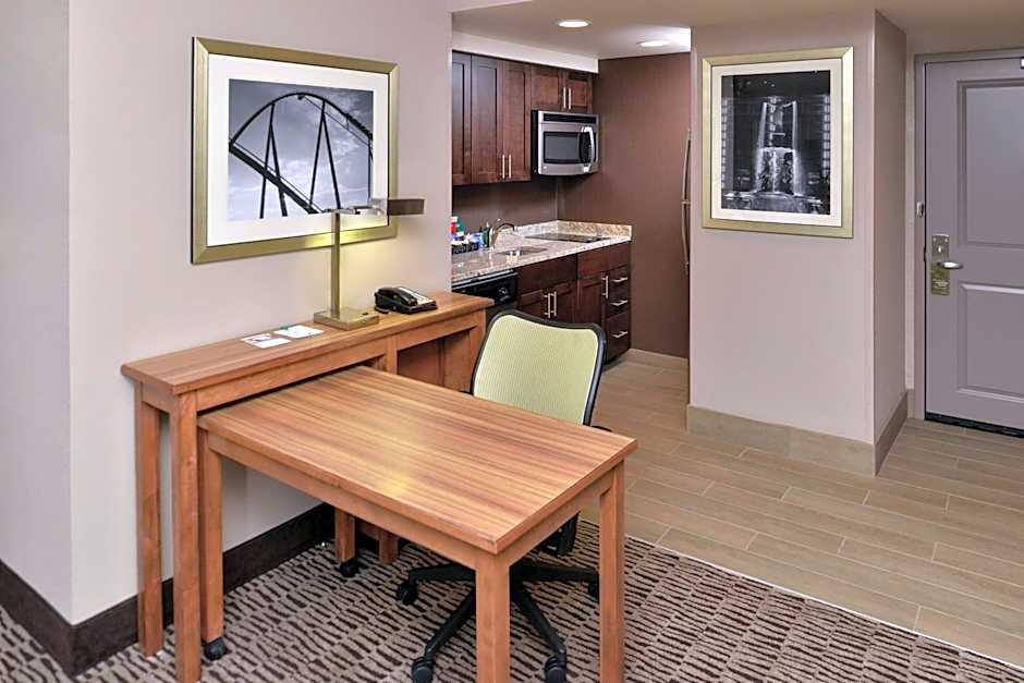 Homewood Suites By Hilton Cincinnati/Mason