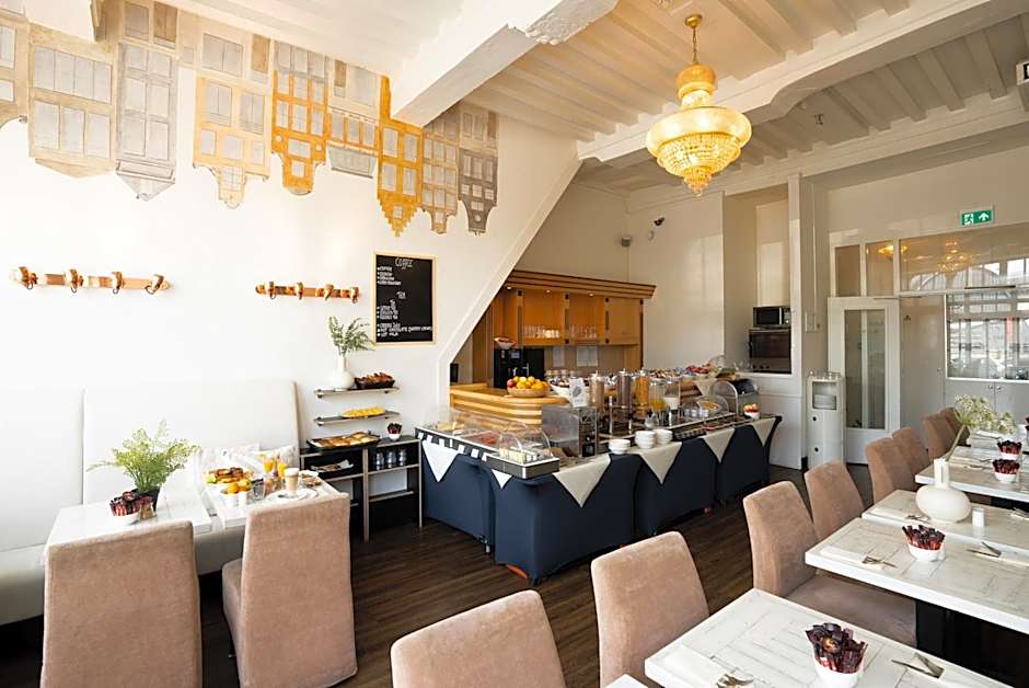 Multatuli Hotel