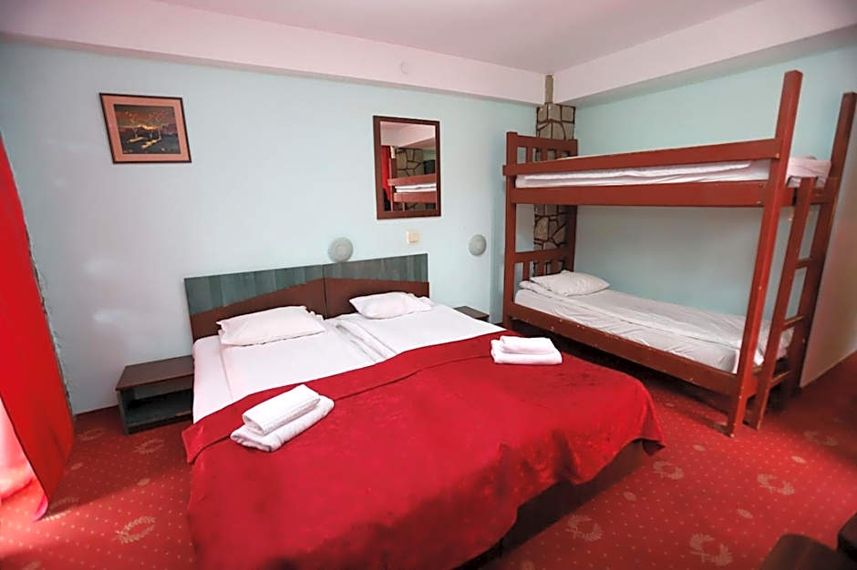 Restaurant Casa Nicolenco Azuga by Genco