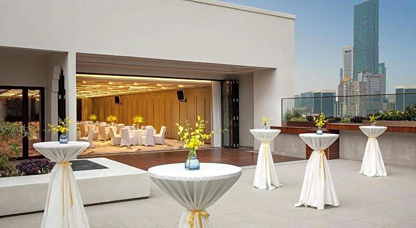 voco Nanjing Oriental Pearl By IHG