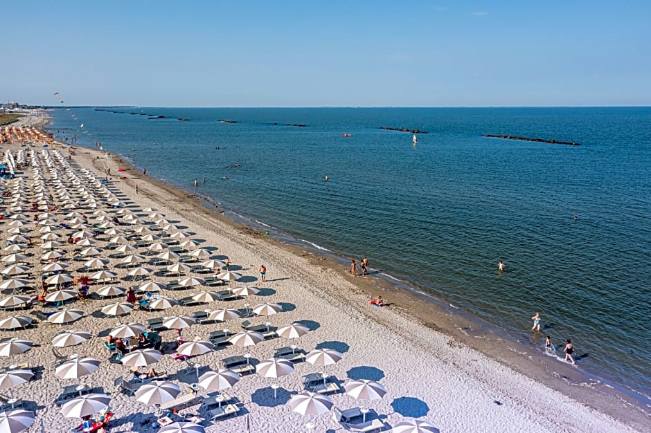 Club del Sole Vigna sul Mar Family Collection