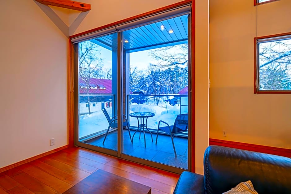 Bluebird Chalets by The Hakuba Collection