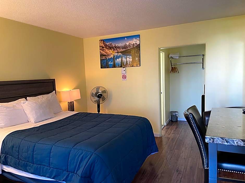 Port-O-Call Inn