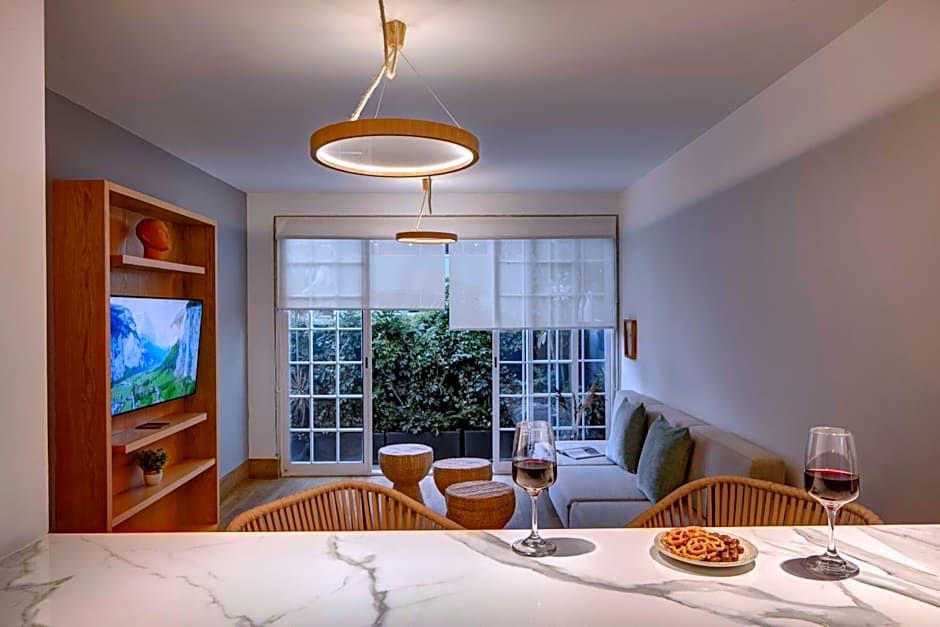 Reforma Guest House