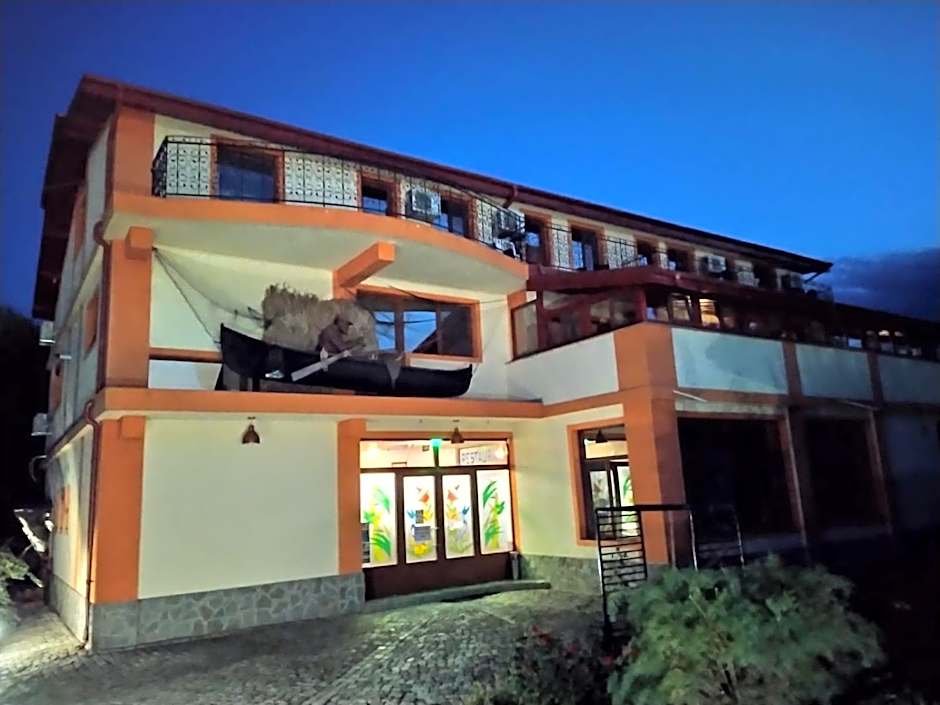 Lotca Fermecată - Lotka Fermecată