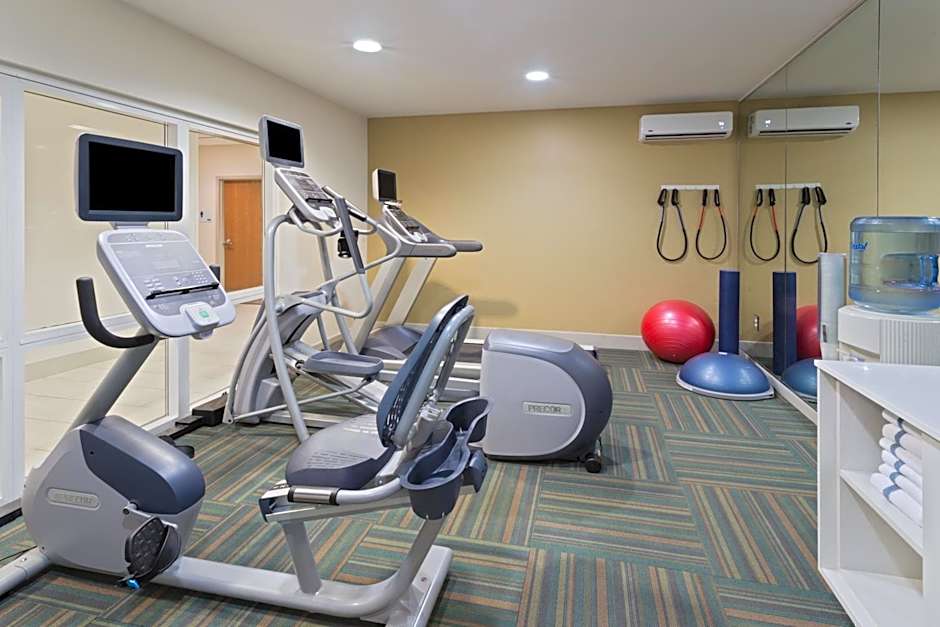 Holiday Inn Express & Suites Tavares By IHG