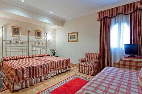 Double or Twin Room with Extra Bed