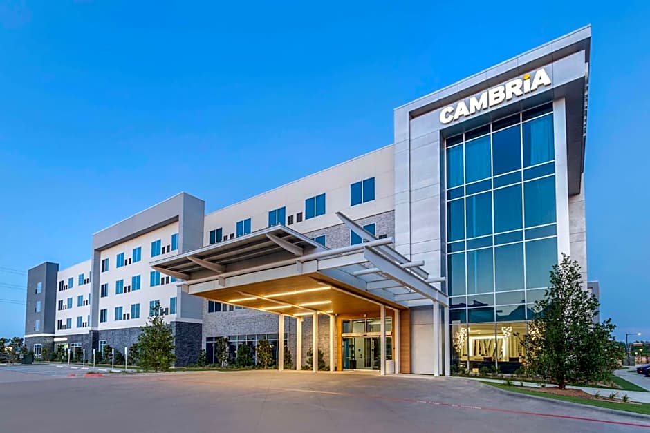 Cambria Hotel Waco University Riverfront